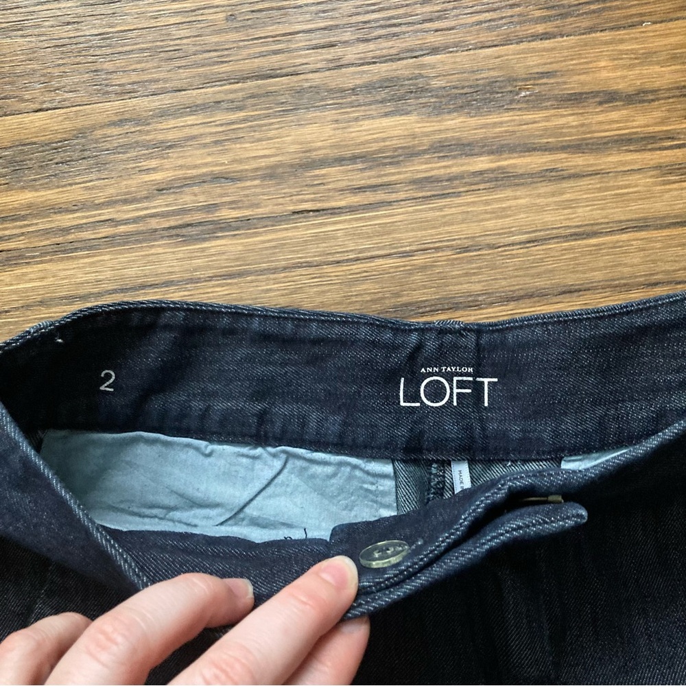 LOFT Dark Blue Denim Jean Shorts - Picture 3 of 4